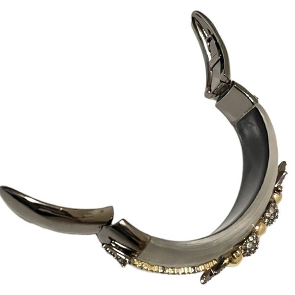 ❤️SOLD❤️ALEXIS BITTAR Crystal & Lucite Hinged Cuff Bracelet - Picture 4 of 10